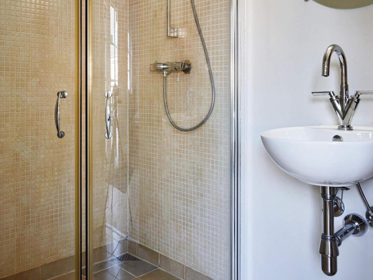 5 Person Holiday Home In AÅkirkeby Eksteriør billede