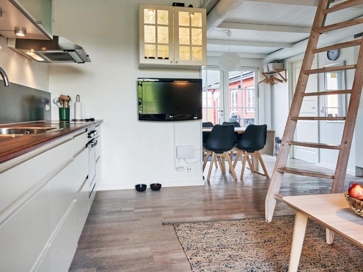 5 Person Holiday Home In AÅkirkeby Eksteriør billede
