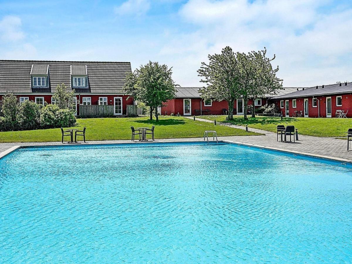 5 Person Holiday Home In AÅkirkeby Eksteriør billede